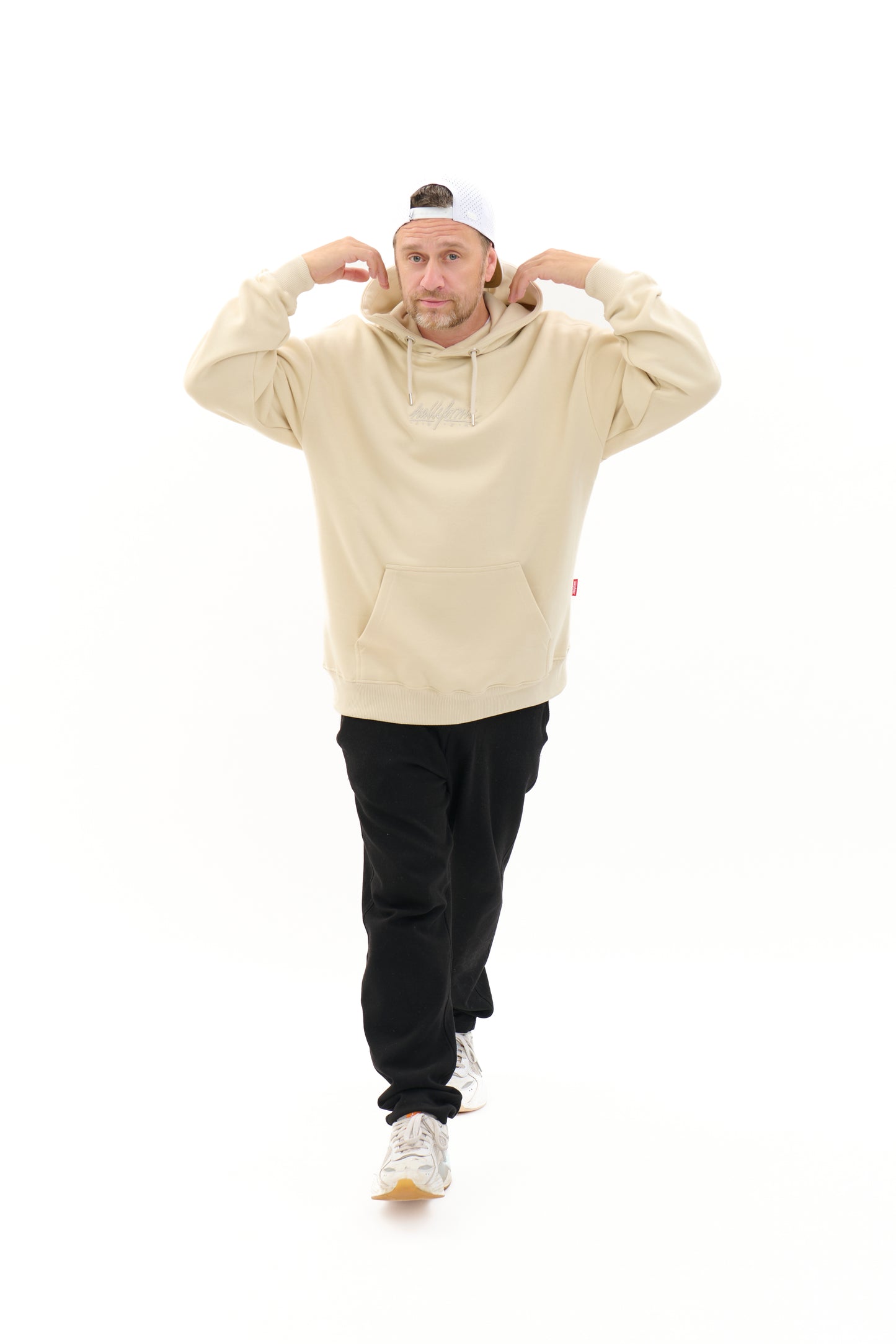 Hallefornia Love Basic Hoody Almond (Limited)
